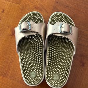 Kenkoh massage sandals